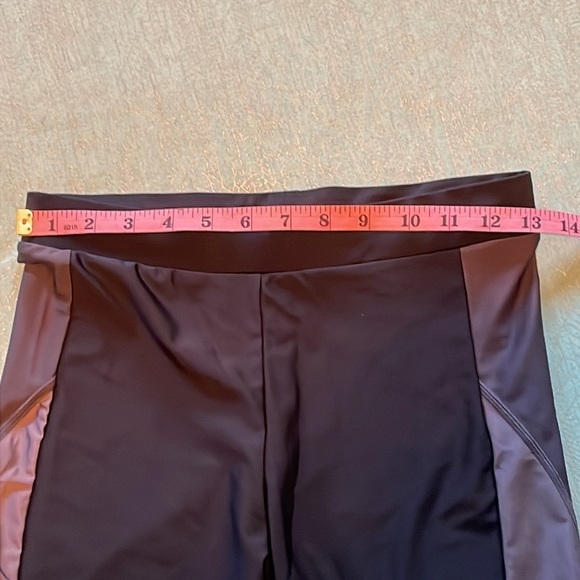 Women’s swim or athletic trunks size M black with gray on sides. New. Quick Dry - Picture 3 of 11